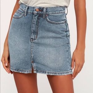 NWOT. Billabong jean skirt.